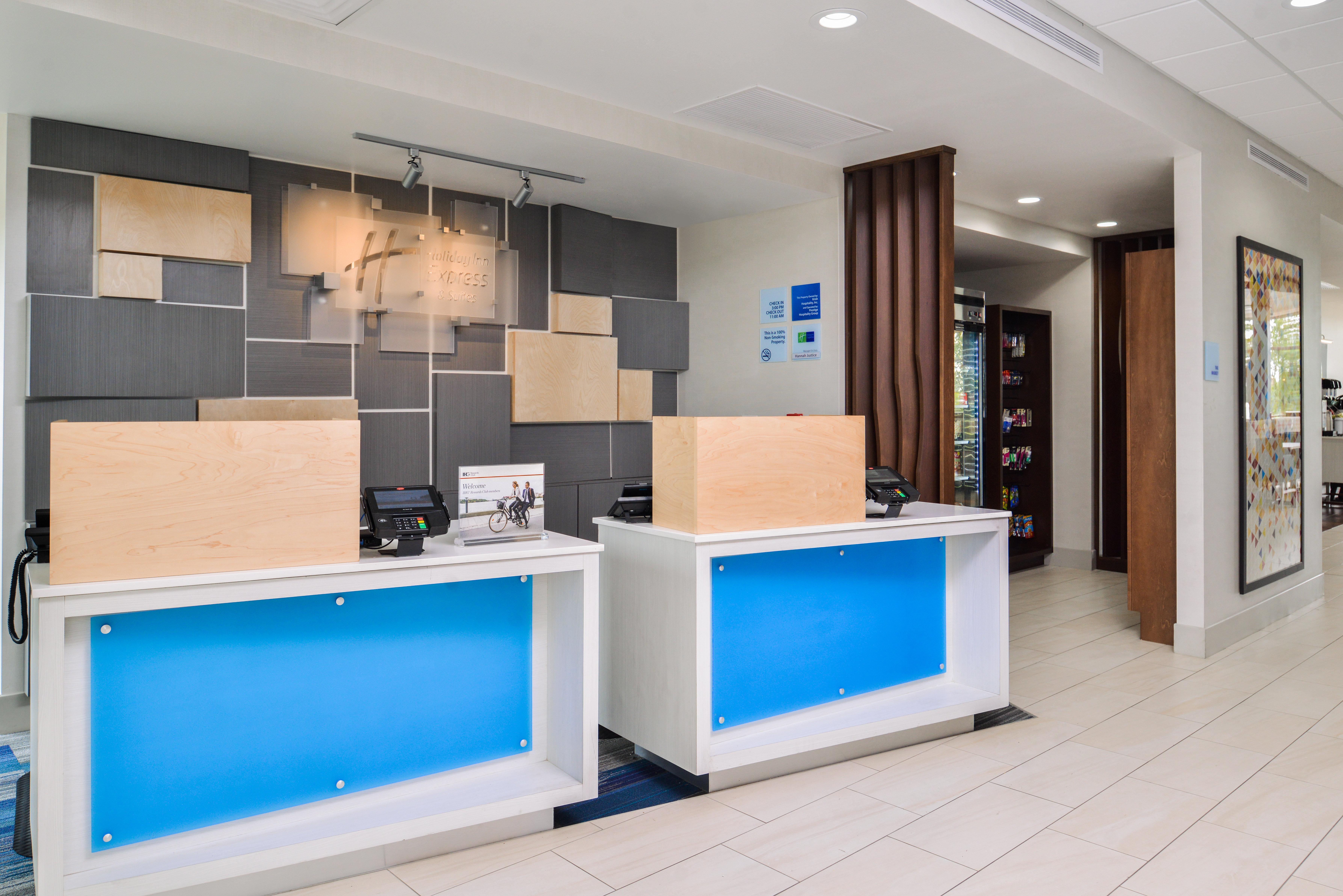 Holiday Inn Express & Suites - Siloam Springs By Ihg Exterior photo