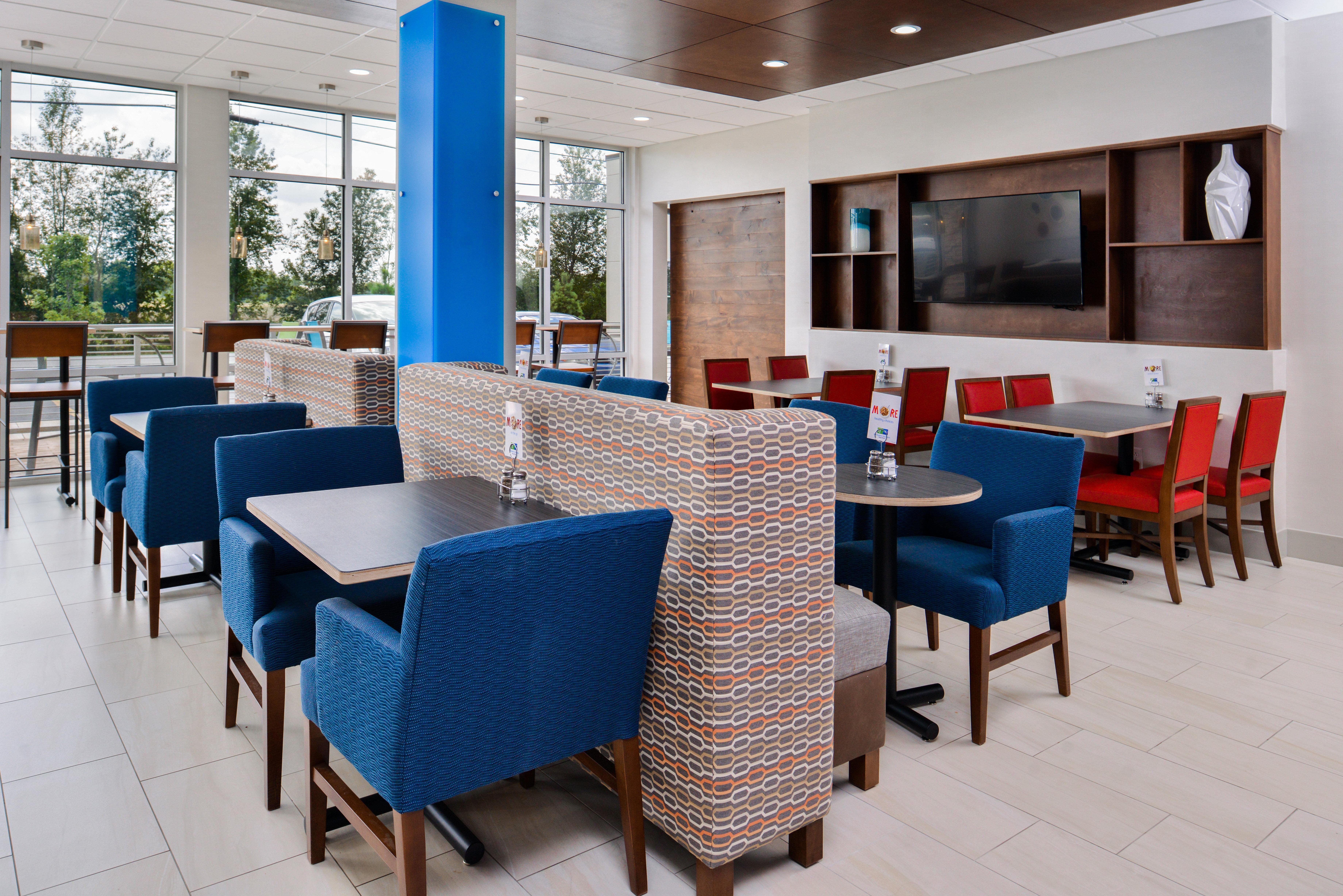 Holiday Inn Express & Suites - Siloam Springs By Ihg Exterior photo